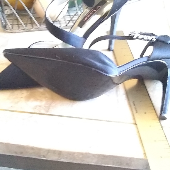 Shoes - Picture 6 of 6